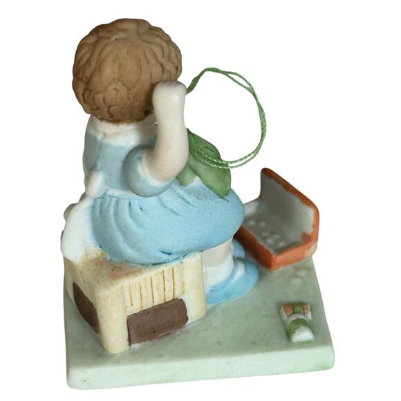 Little Mother- Figurine 1991 Balliol Corp-Heirloom Tradition-Korea-Vintage-H2175 - Picture 5 of 8